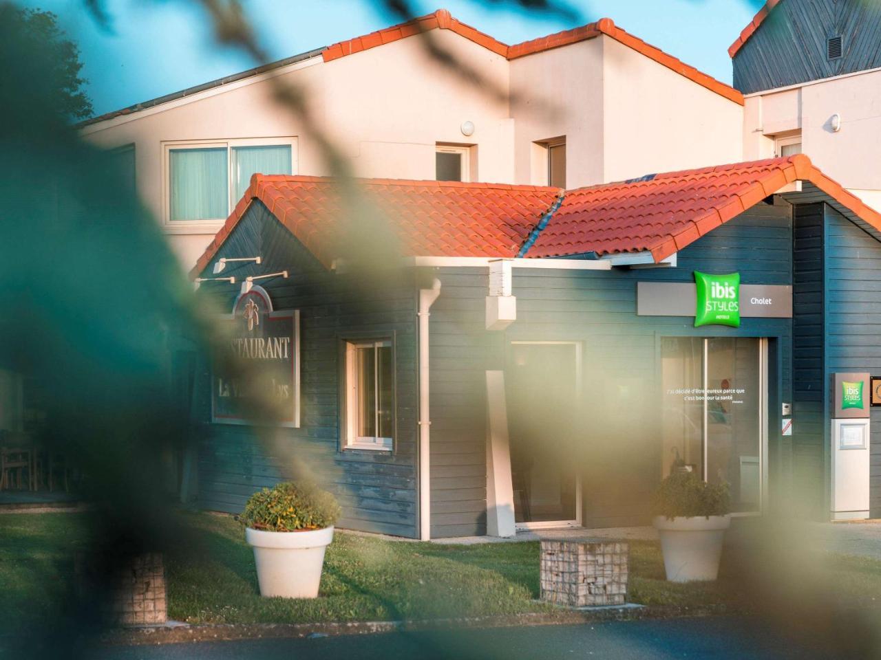 ホテル Ibis Styles ショレ エクステリア 写真